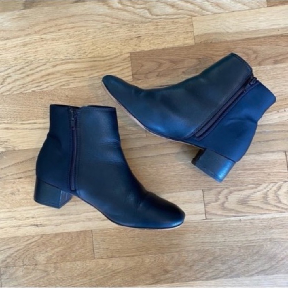 Clarks Heeled Boots Black Leather / Nylon Size 8